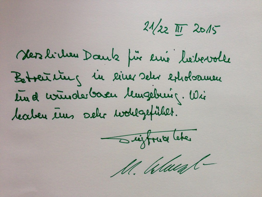 Foto fra gæstebogen, hvor to tilfredse tyskere skriver meget positvit efter at have boet hos os i to dage